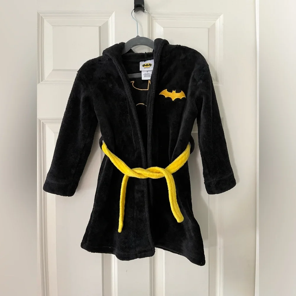 DC Comics Kids Superhero Batman Plush Fleece Hooded Costume Robe 4T